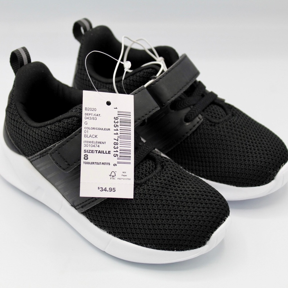 ❌Sold❌ The Children’s Place Black Strap Sneakers Size 8 toddler’s